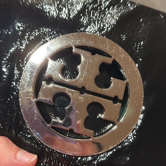 Tory Burch Black Patent Leather Clutch Bag - Picture 7 of 9